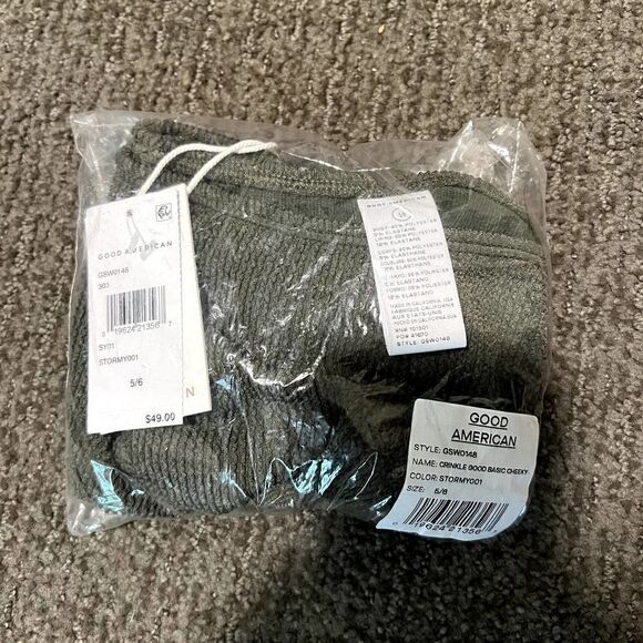 Good American Good Basic Crinkle Cheeky Bikini Bottom in Stormy001 Size 5/6 - Picture 2 of 4